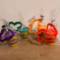 Play-Doh 100g tubs party bag filler favours (1 supplied, contains wheat)