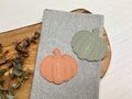 Acrylic Pumpkin Place Cards, Thanksgiving Table Decor, Fall Wedding, Place Settings, Name Cards, Thanksgiving Dinner, Friendsgiving